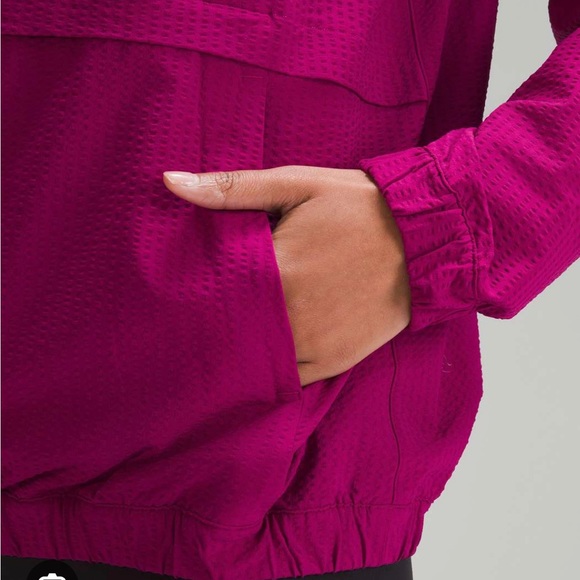 Lululemon Light Packable Pullover - Picture 3 of 4